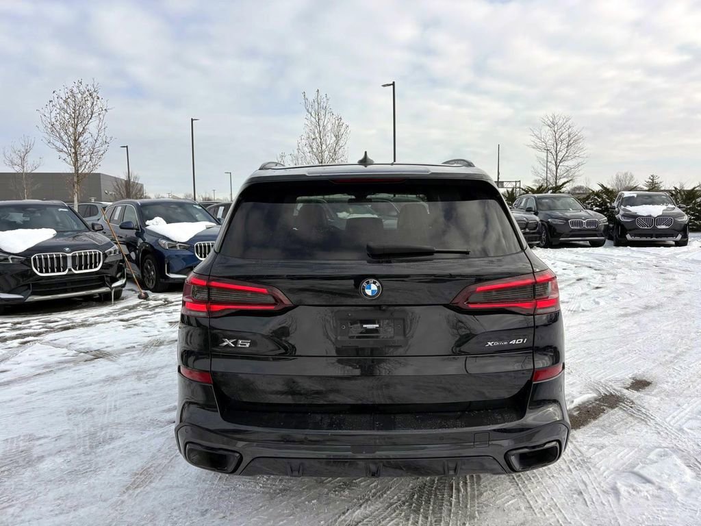 Certified 2022 BMW X5 xDrive40i w/ M Sport Package image 6