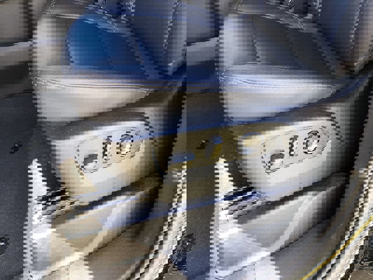 Used 2022 Chevrolet Tahoe Z71 w/ Z71 Off-Road Package image 16