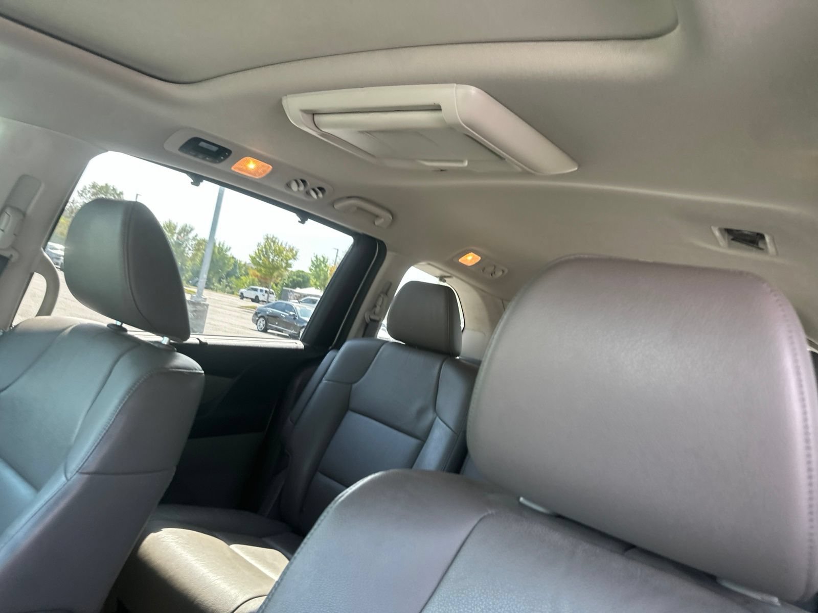 Used 2016 Honda Odyssey Touring image 15
