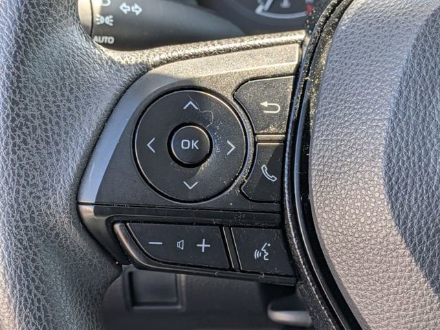 Used 2020 Toyota Corolla LE image 19