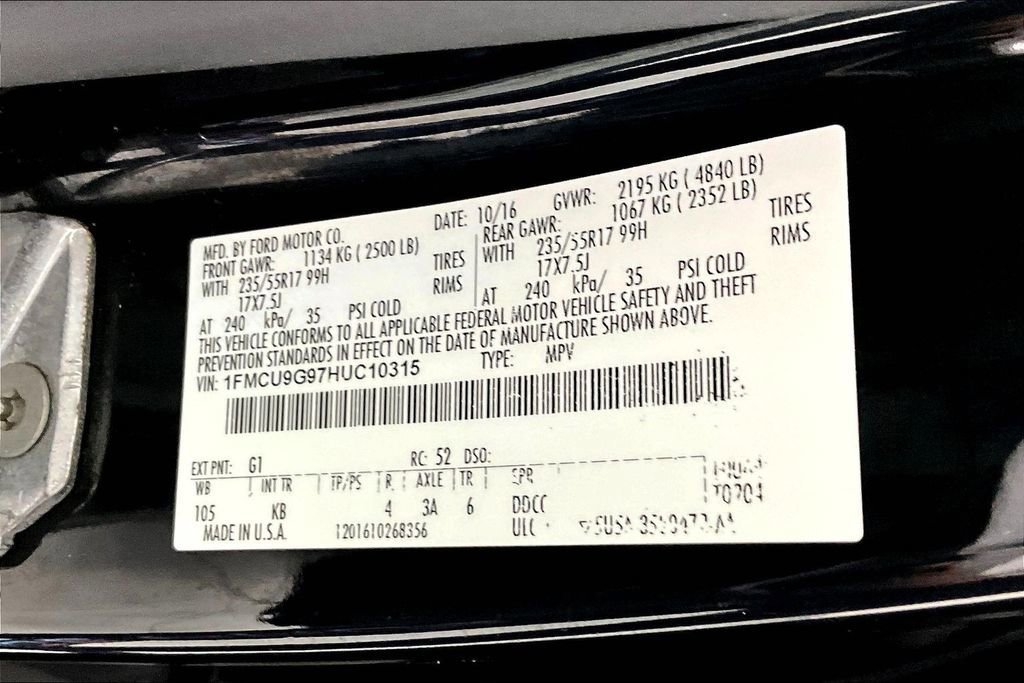 Used 2017 Ford Escape SE image 40