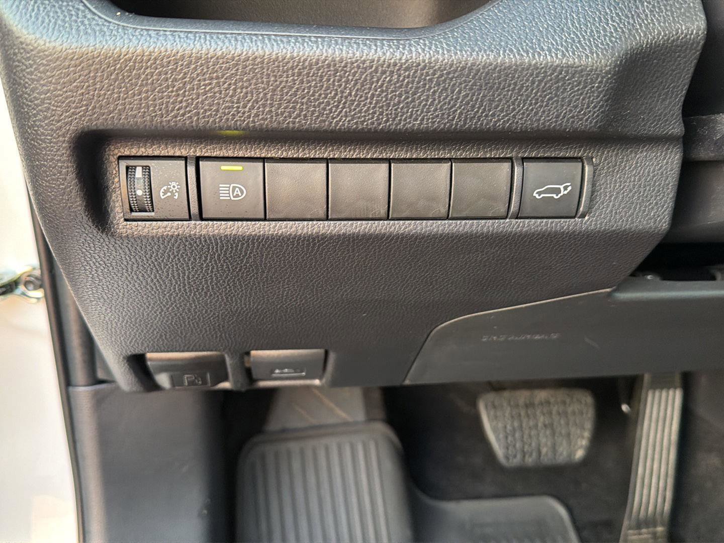 Certified 2025 Toyota RAV4 XLE Premium FWD image 19