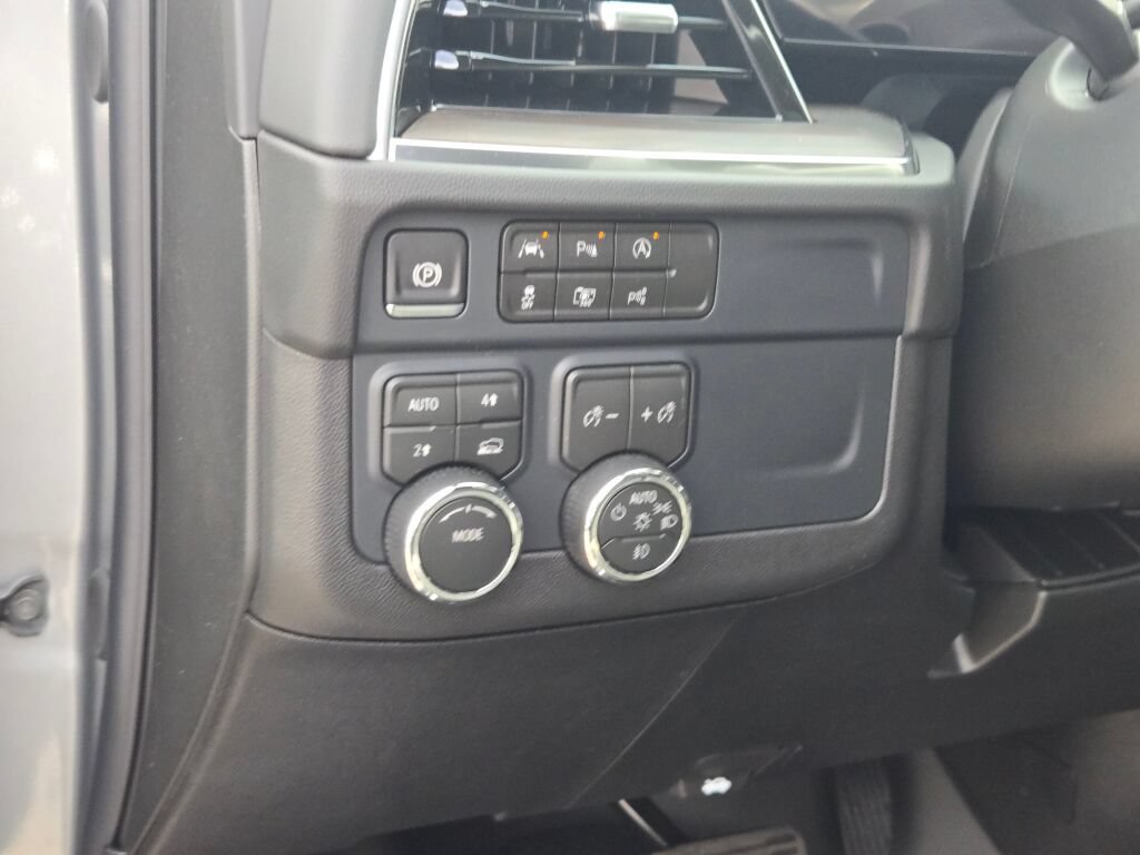 New 2026 Chevrolet Tahoe LT w/ Comfort Package AWD/4WD image 26