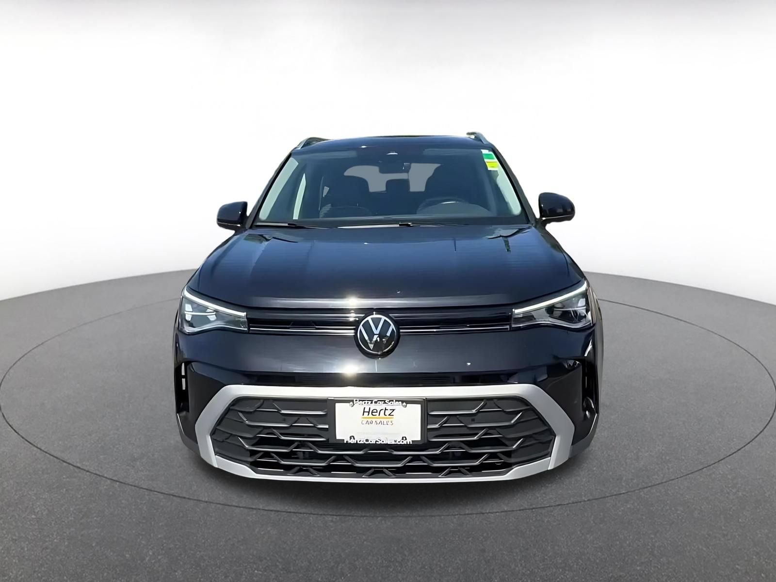 Used 2026 Volkswagen Taos SE FWD image 4