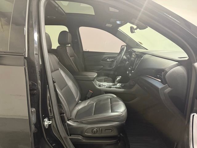 Certified 2023 Chevrolet Traverse RS w/ LPO, Floor Liner Package image 30