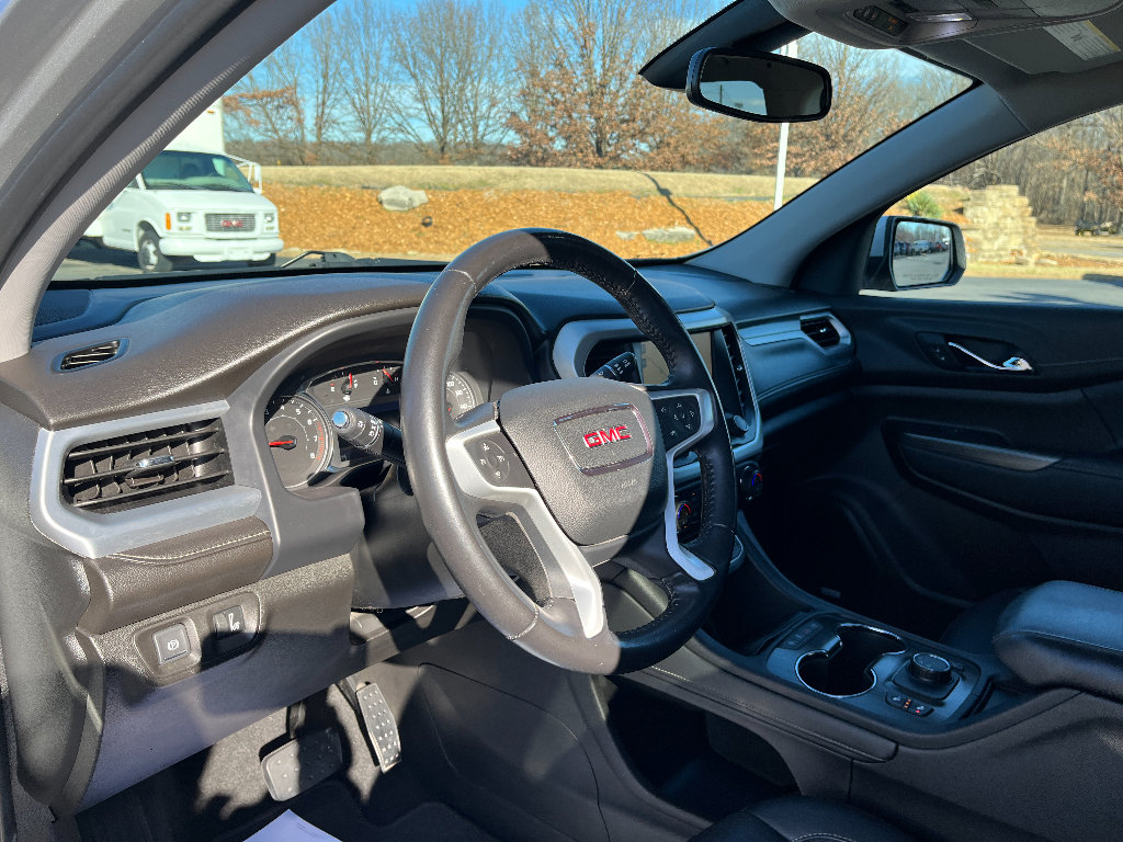 Used 2020 GMC Acadia SLT image 35