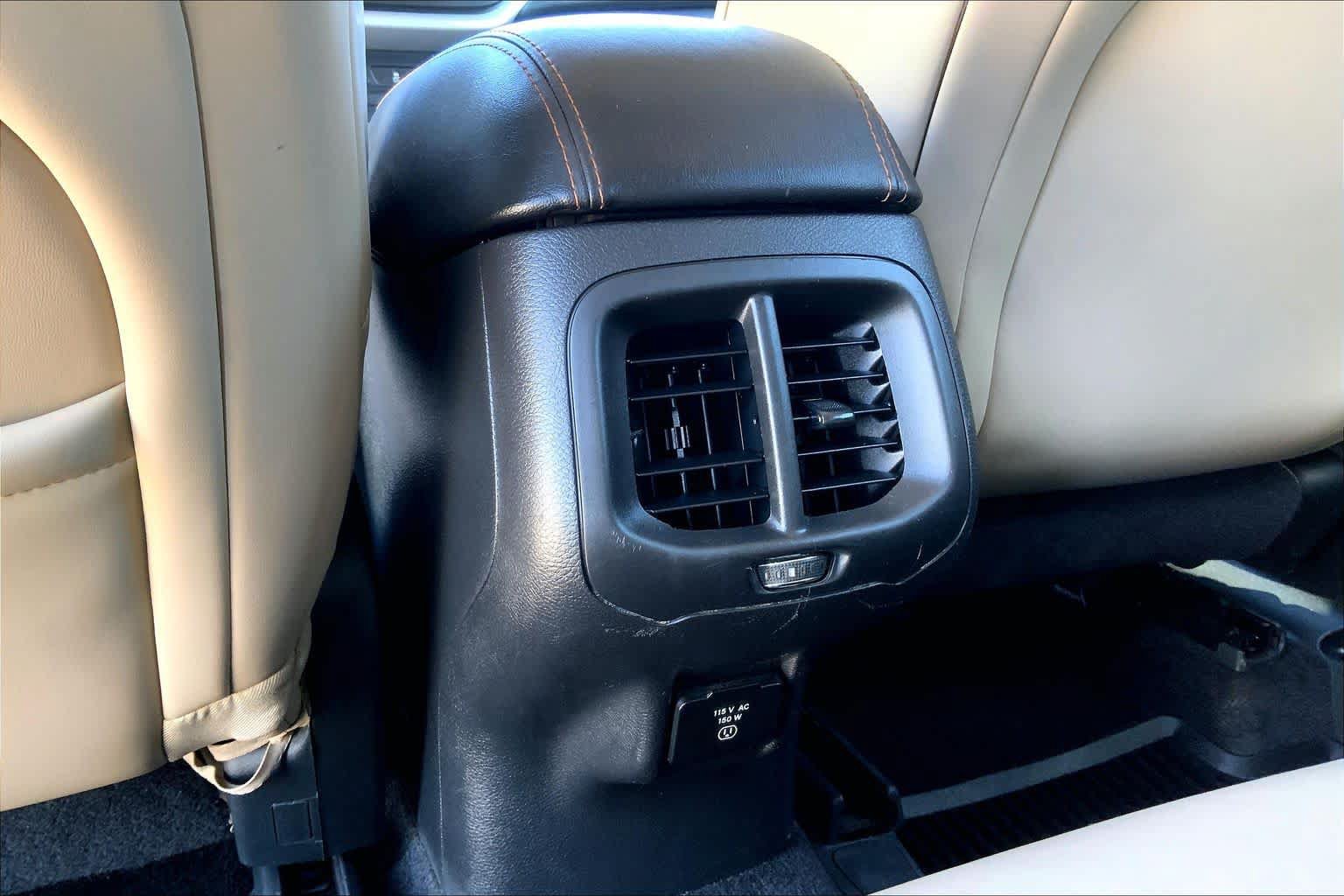 Used 2018 Jeep Cherokee Limited FWD image 33