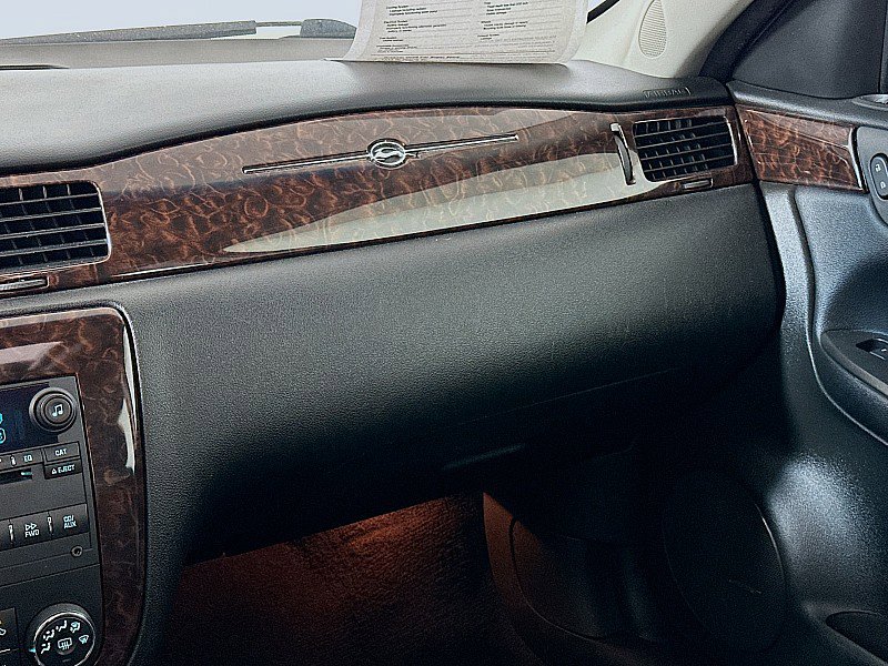 Used 2014 Chevrolet Impala LTZ image 22
