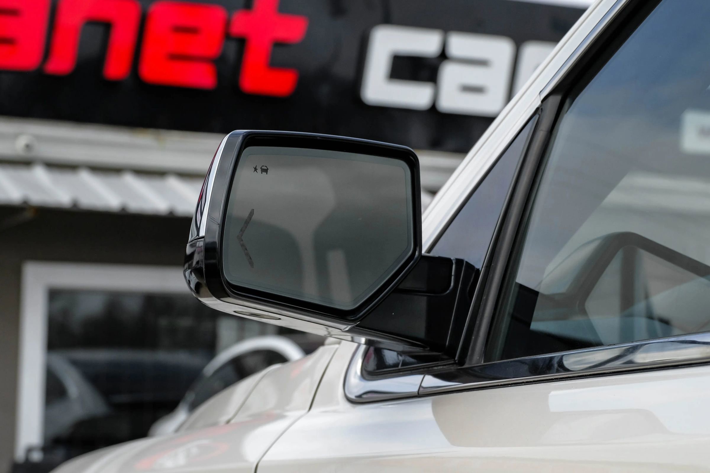 Used 2015 Chevrolet Suburban LTZ image 51