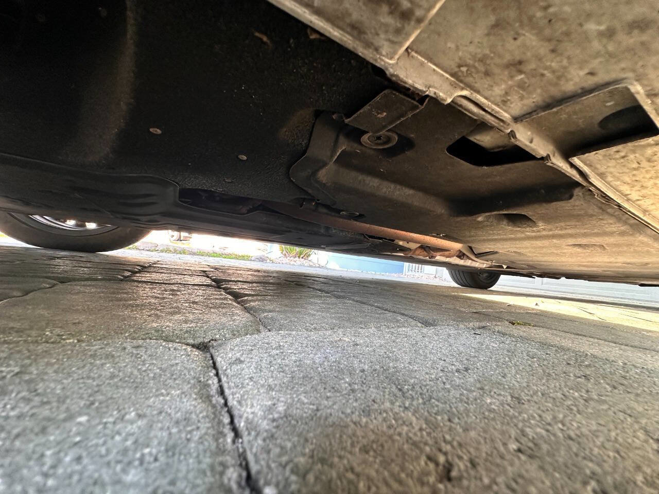 Used 2017 Genesis G90 5.0 Ultimate image 39