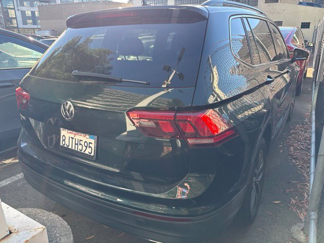 Used 2019 Volkswagen Tiguan SE w/ Panoramic Sunroof Package FWD image 3