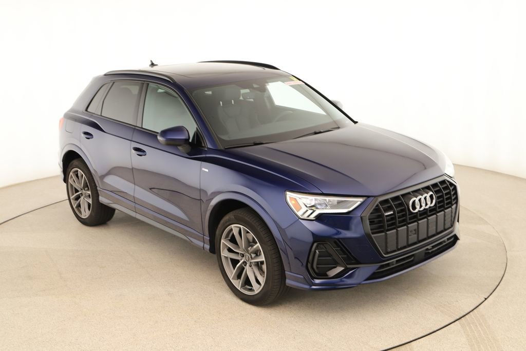 Certified 2025 Audi Q3 2.0T Premium w/ Convenience Package image 36