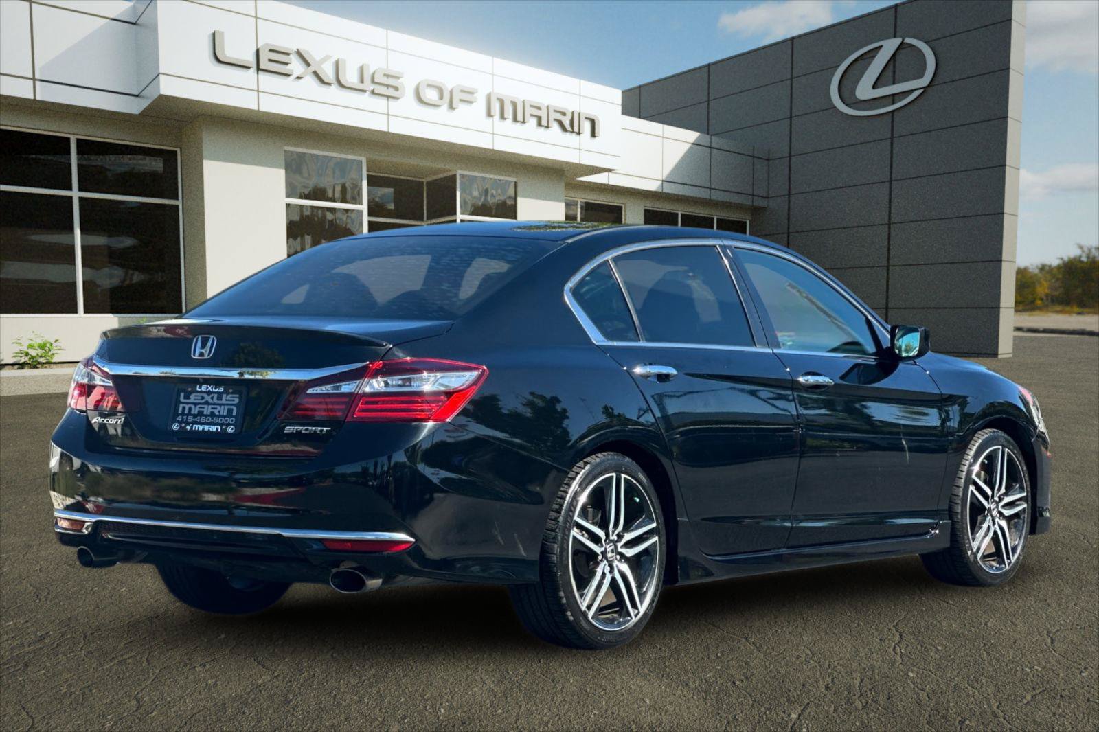 Used 2017 Honda Accord Sport image 8