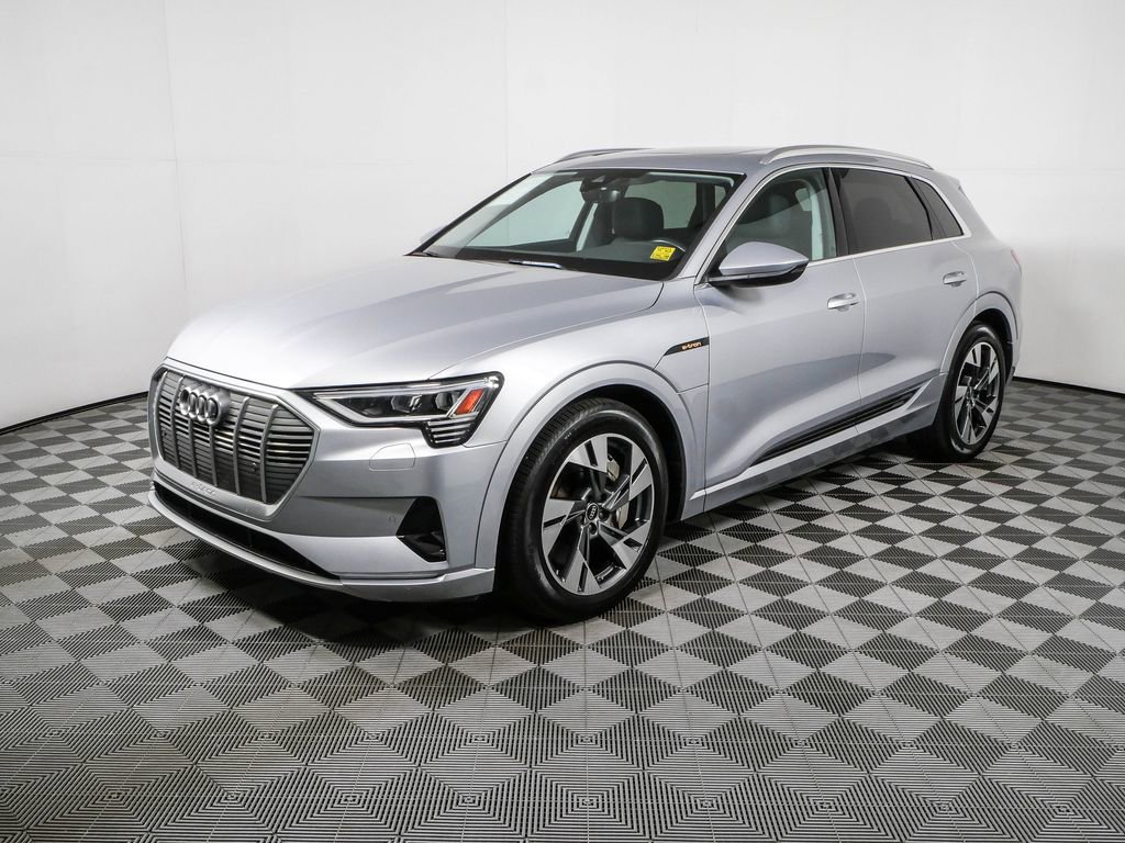 Certified 2022 Audi e-tron Premium AWD/4WD image 25