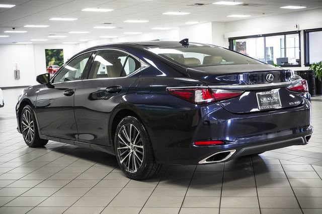 Used 2022 Lexus ES 350 w/ Premium Package image 8