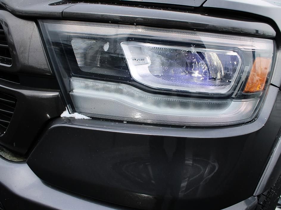 Used 2022 RAM 1500 Laramie w/ Sport Appearance Package image 12