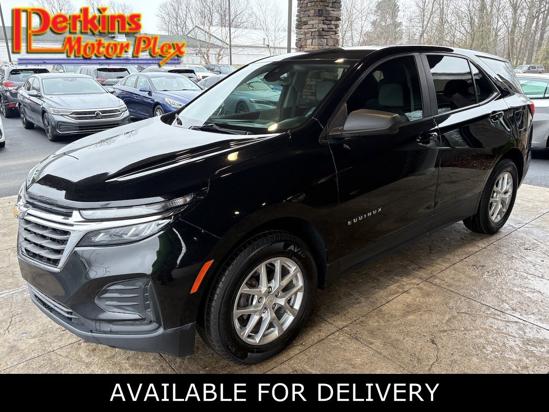 Used 2022 Chevrolet Equinox LS image 1