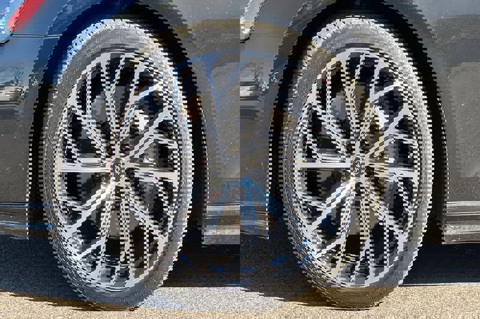 Used 2023 Audi A8 L 3.0T image 37