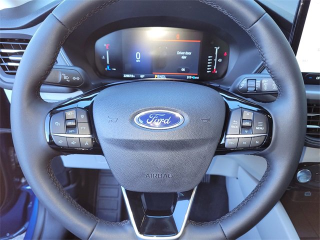 Used 2023 Ford Escape SE w/ Class II Trailer Tow Package image 28