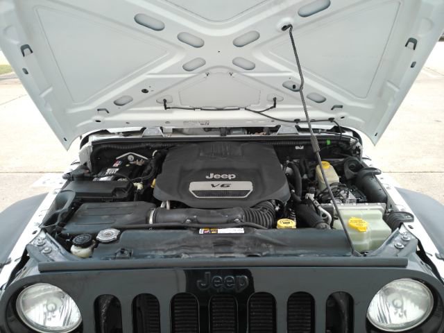 Used 2014 Jeep Wrangler Sport image 32