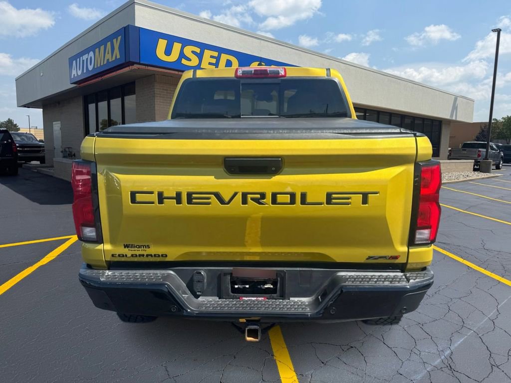 Used 2024 Chevrolet Colorado ZR2 w/ Technology Package AWD/4WD image 6