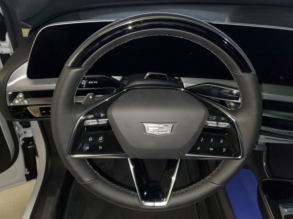 New 2026 Cadillac Lyriq Luxury RWD image 18