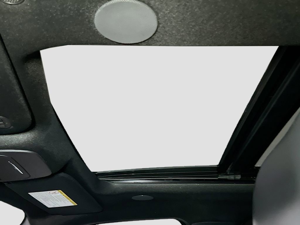 Certified 2025 Ford F250 Platinum image 29