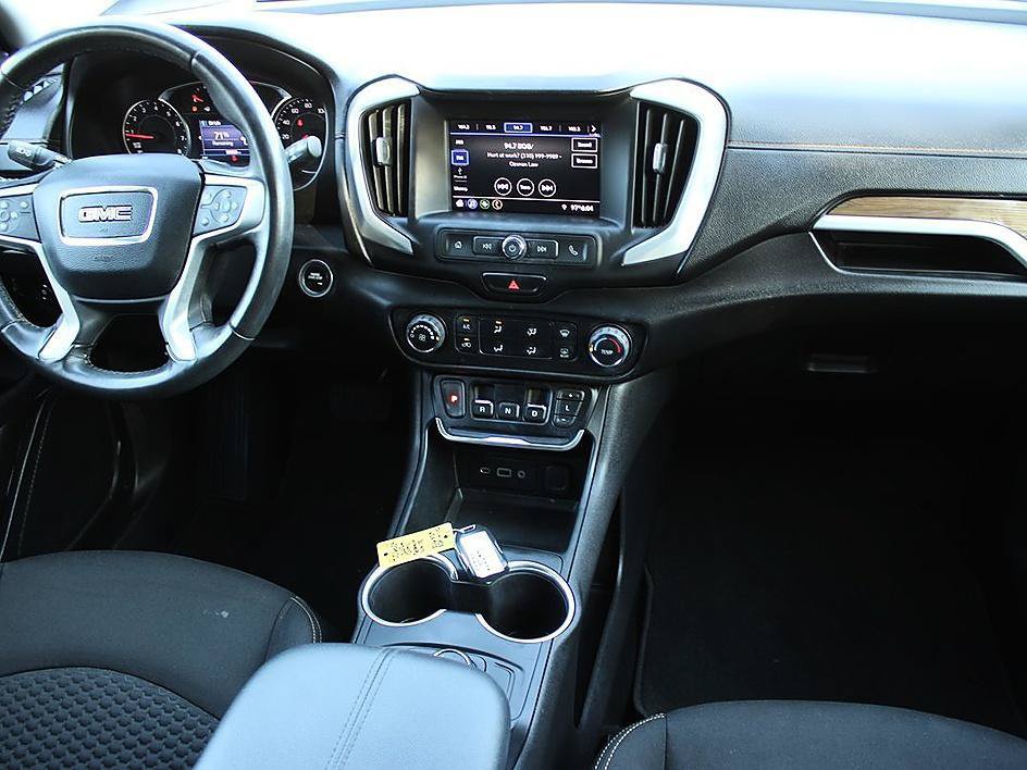 Used 2020 GMC Terrain SLE w/ Elevation Edition FWD image 21