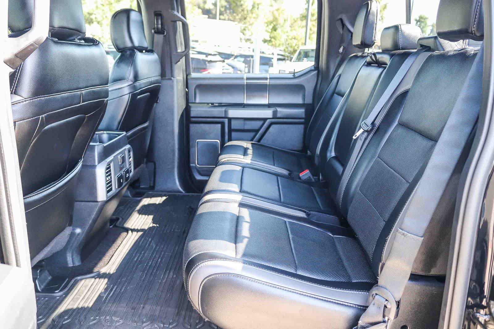 Used 2018 Ford F150 Raptor w/ Equipment Group 802A Luxury AWD/4WD image 17