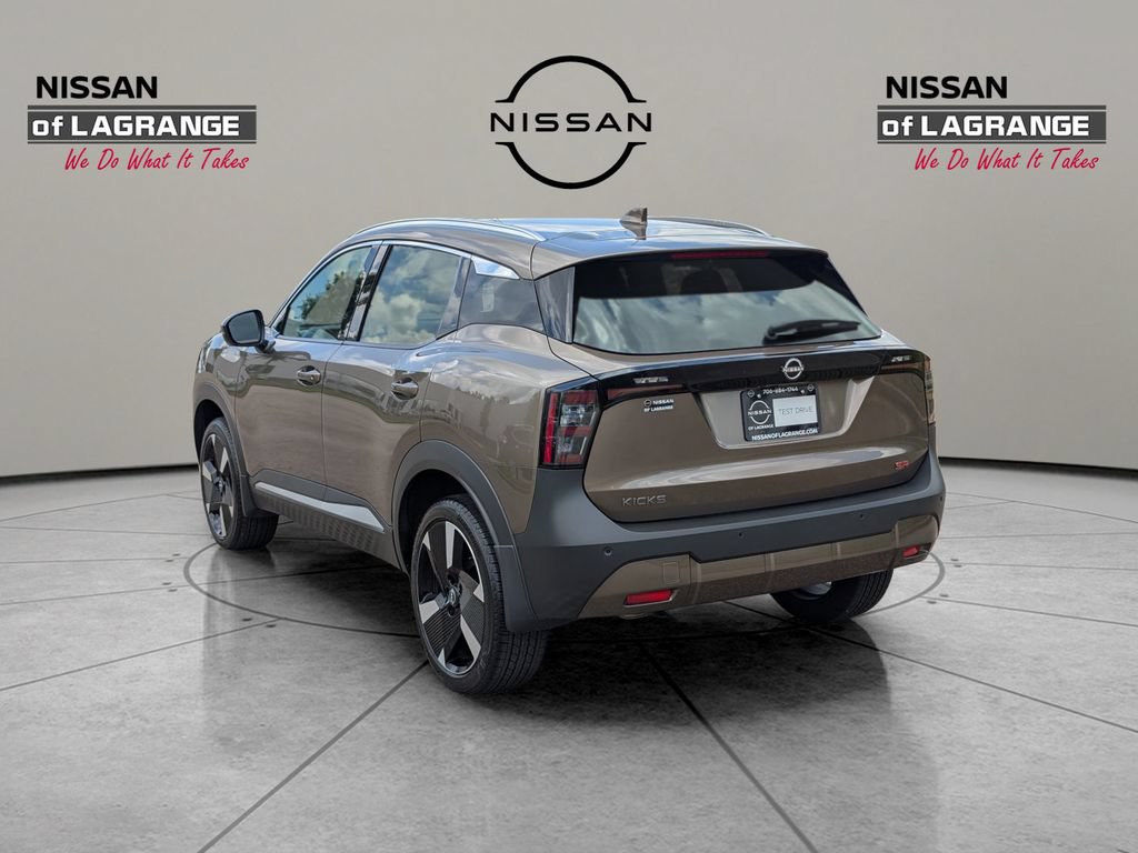 Certified 2025 Nissan Kicks SR FWD image 7