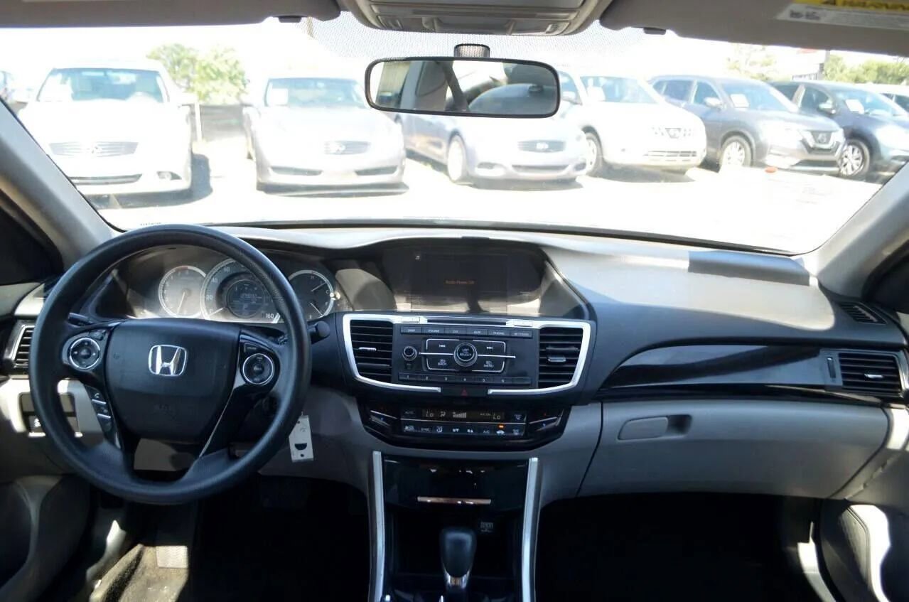 Used 2017 Honda Accord LX image 12