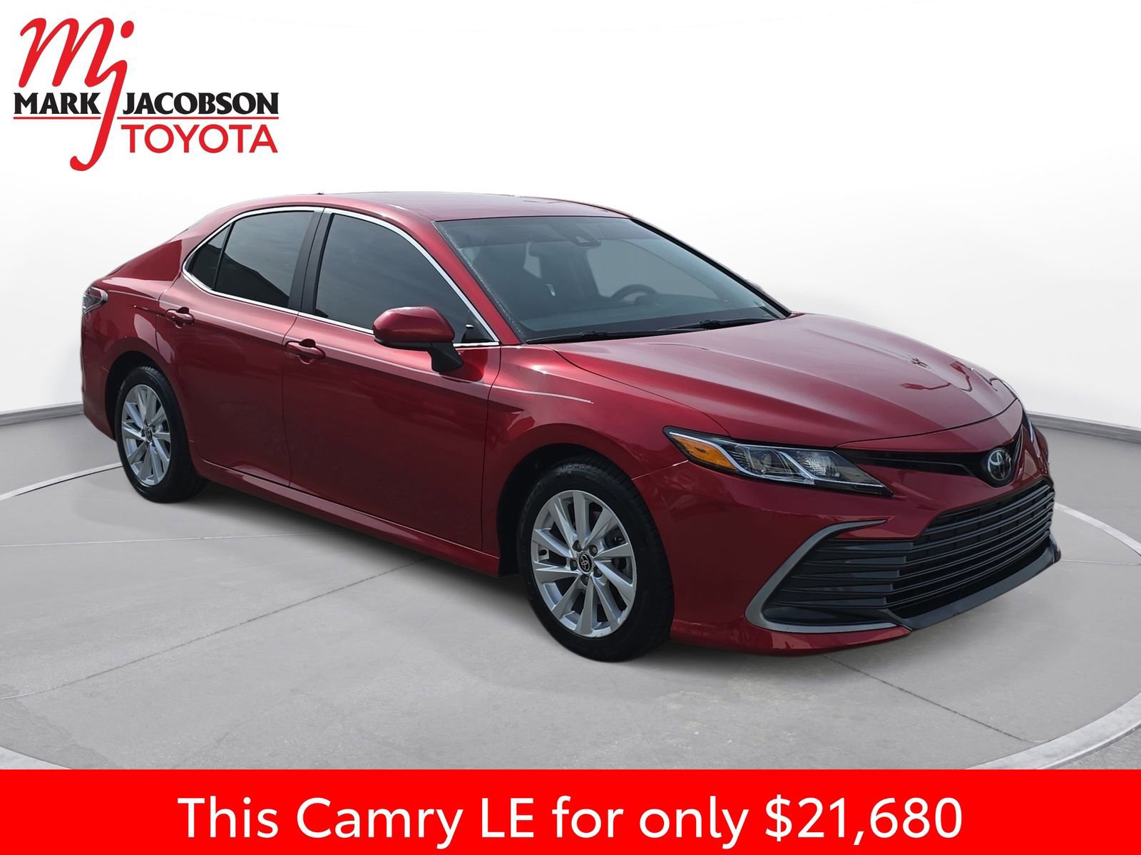 Used 2023 Toyota Camry LE image 5