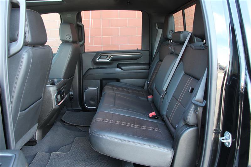 Used 2024 Chevrolet Silverado 2500 High Country w/ High Country Premium Package image 15