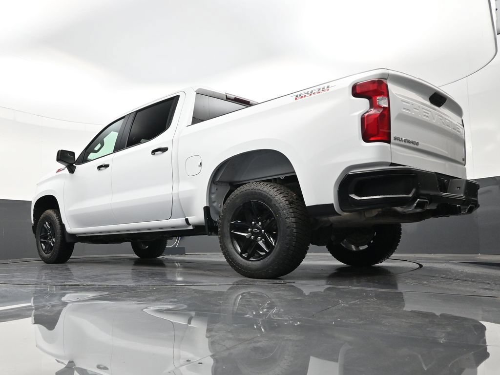 Used 2022 Chevrolet Silverado 1500 LT Trail Boss w/ Safety Package AWD/4WD image 24