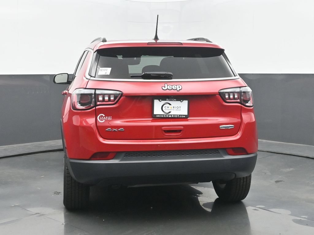 Used 2024 Jeep Compass Latitude AWD/4WD image 5