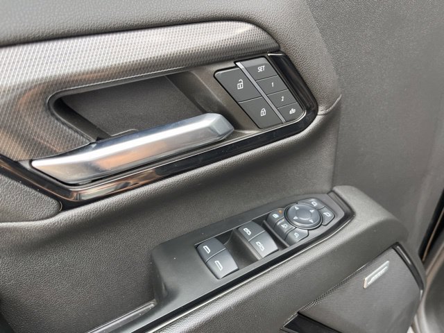 Used 2024 GMC Sierra 2500 AT4 w/ AT4 Premium Plus Package AWD/4WD image 16