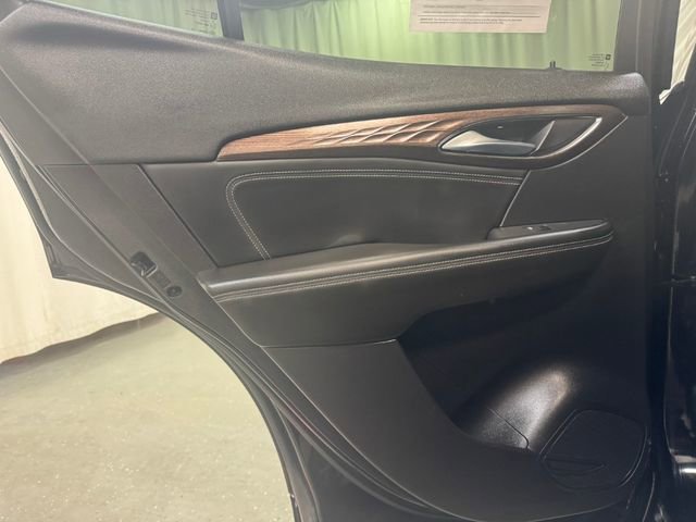 Used 2023 Buick Envision Avenir image 27