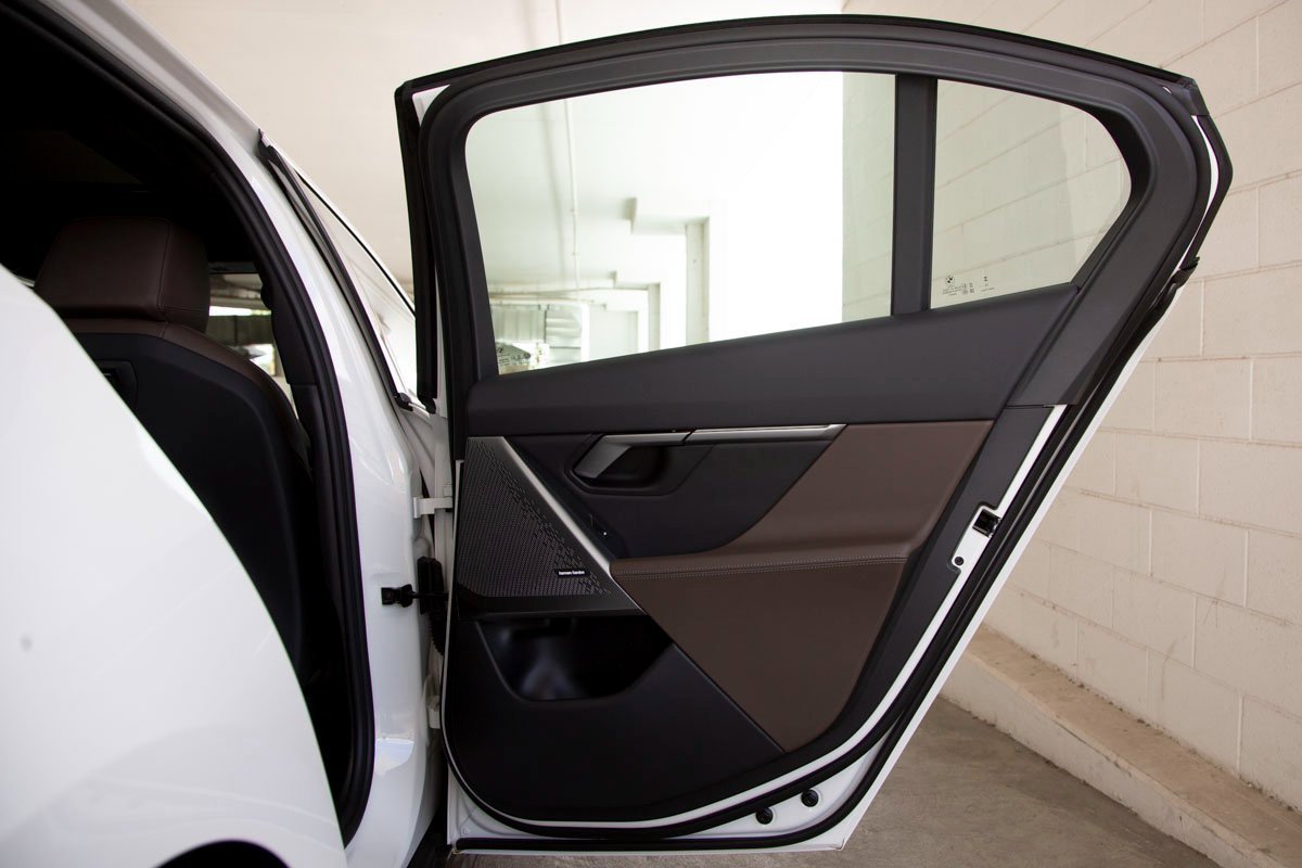 Used 2025 BMW 530i xDrive 530i xDrive w/ Premium Package image 29