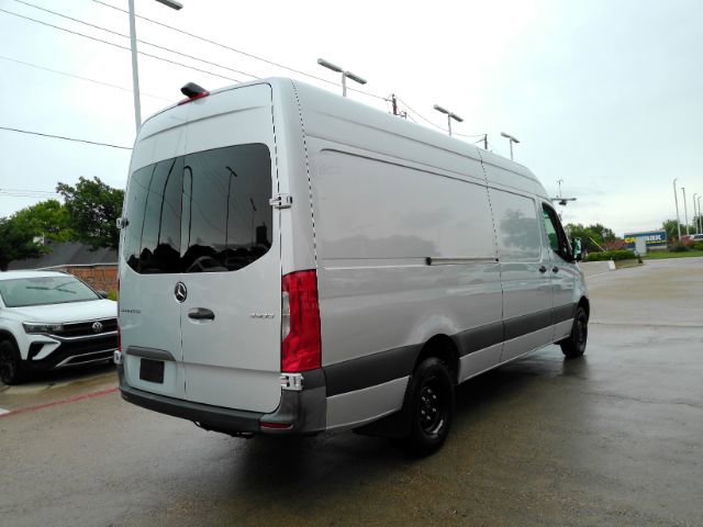 Used 2021 Mercedes-Benz Sprinter 3500 image 11