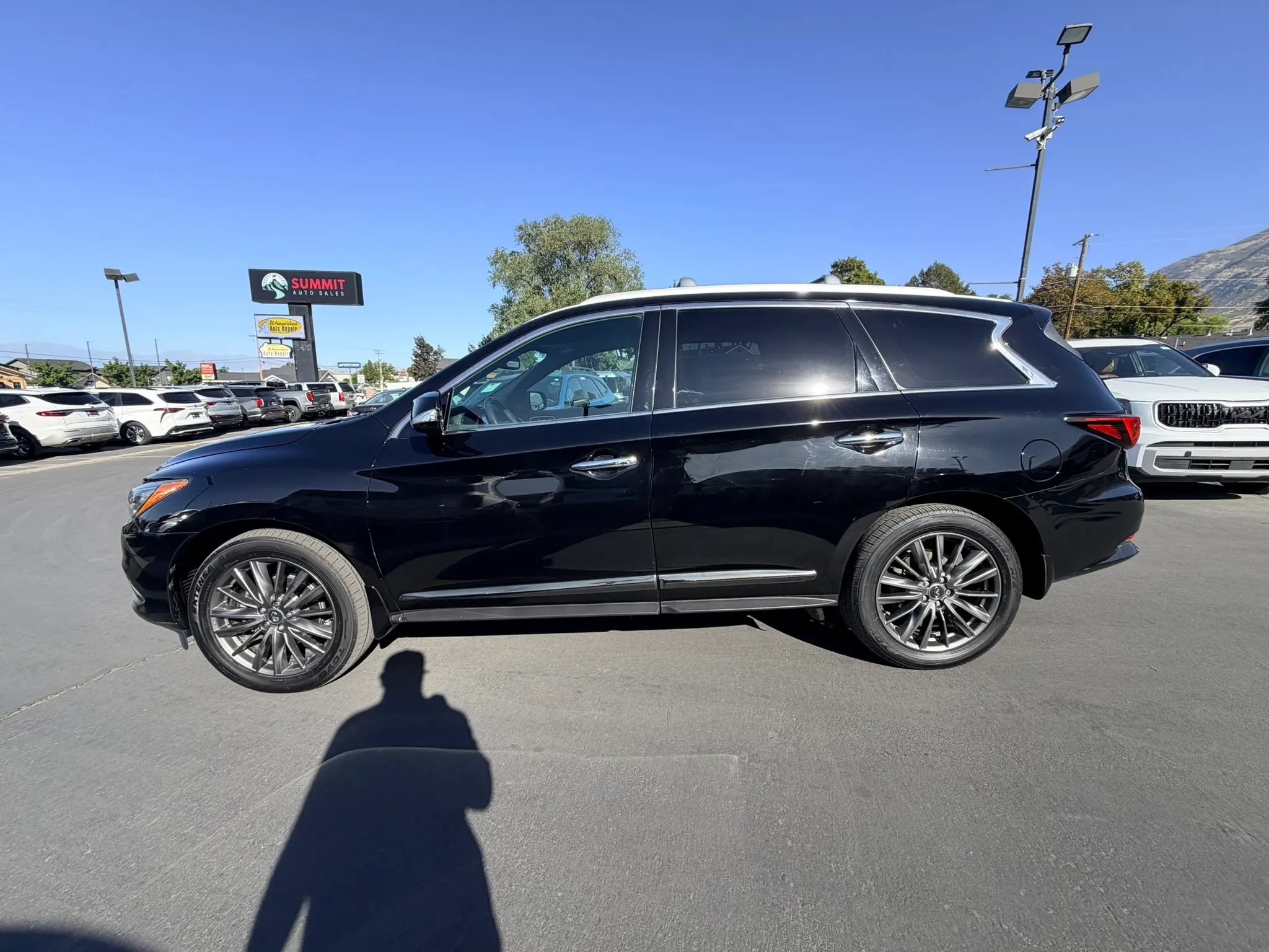 Used 2020 INFINITI QX60 Luxe w/ Edition 30 Essential Package AWD/4WD image 7