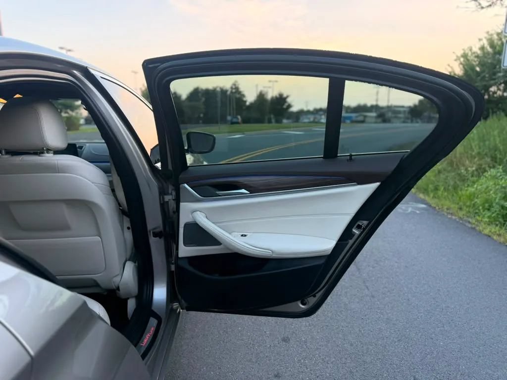 Used 2017 BMW 530i RWD image 43