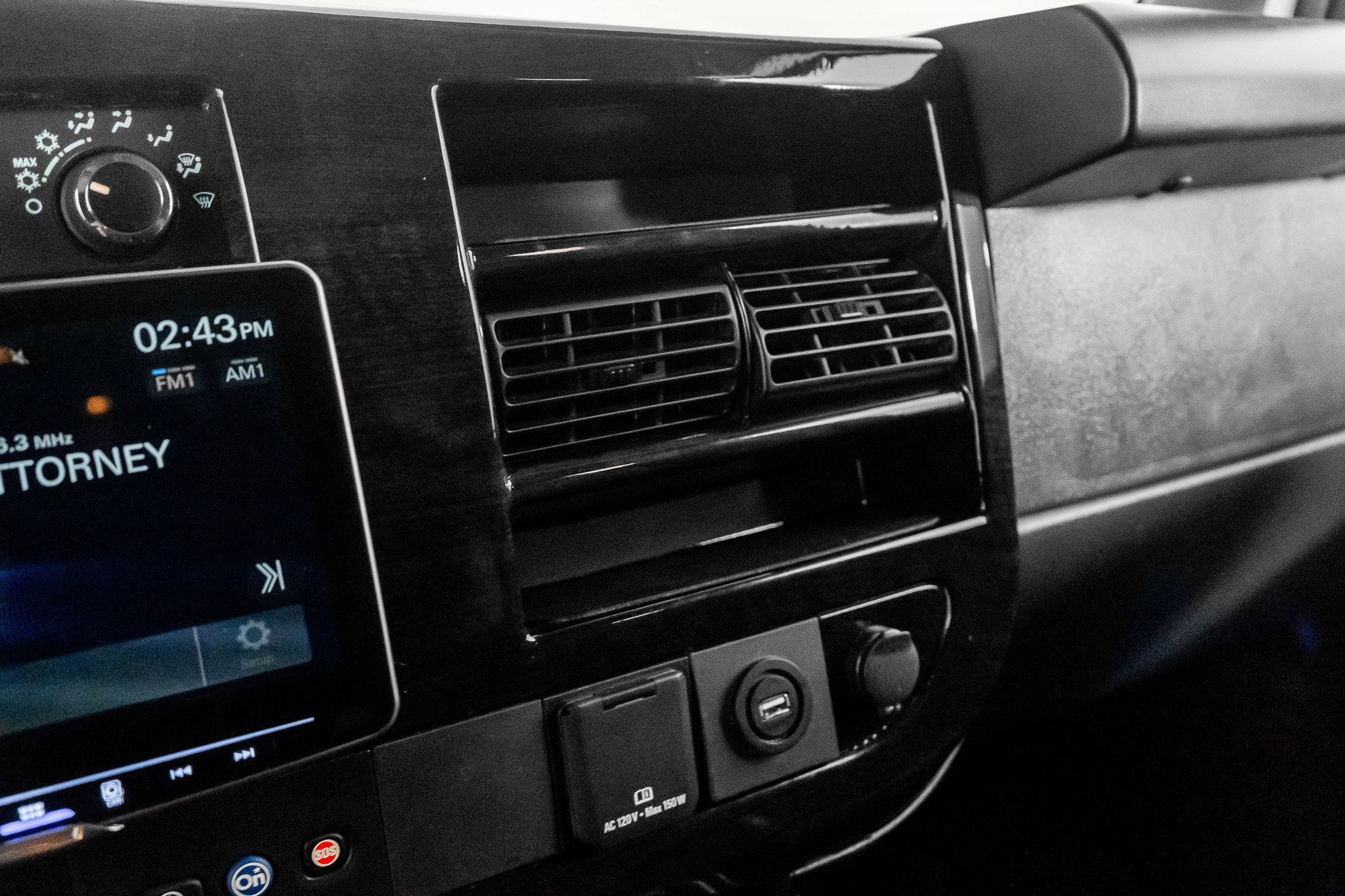 Used 2023 GMC Savana 2500 Conversion Van image 37