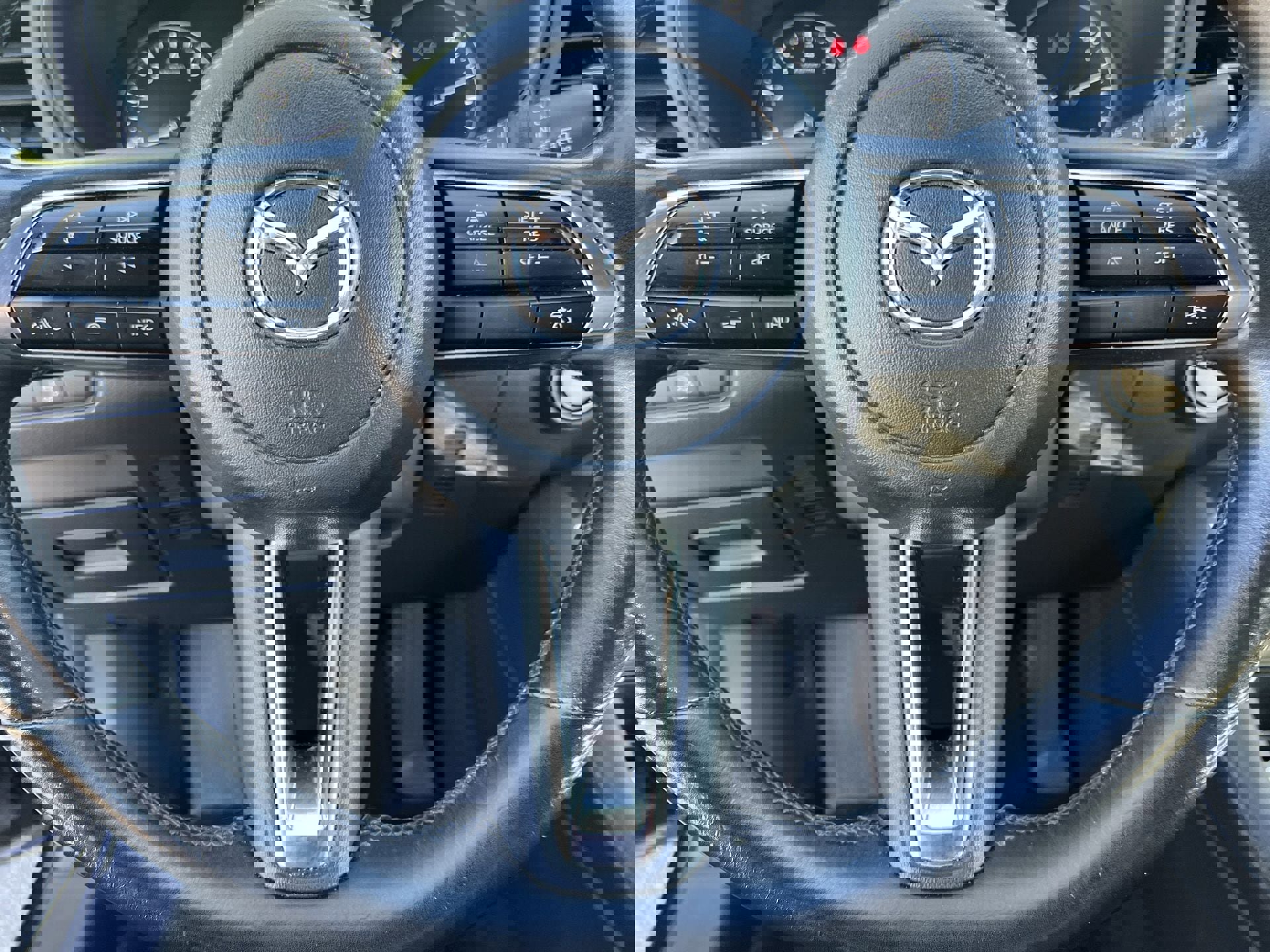 Used 2024 MAZDA MAZDA3 s image 9