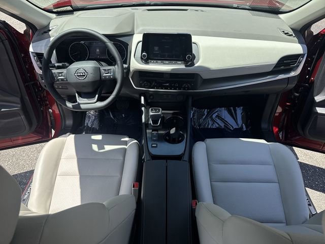 Used 2026 Nissan Rogue SV FWD image 9