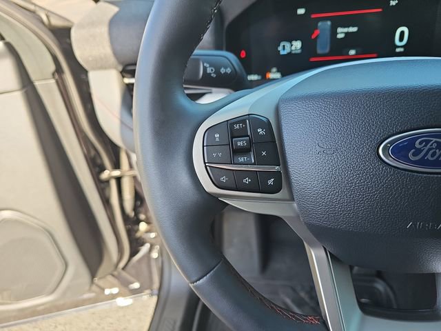 Used 2025 Ford Explorer Active image 19