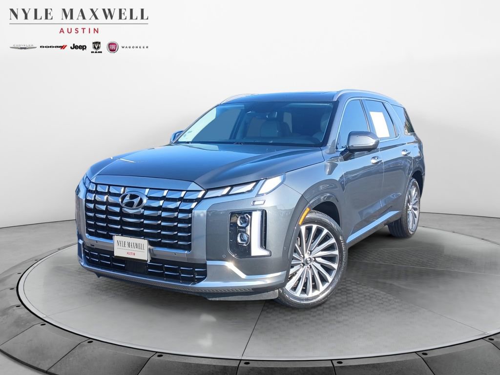 Used 2024 Hyundai Palisade Calligraphy FWD image 1