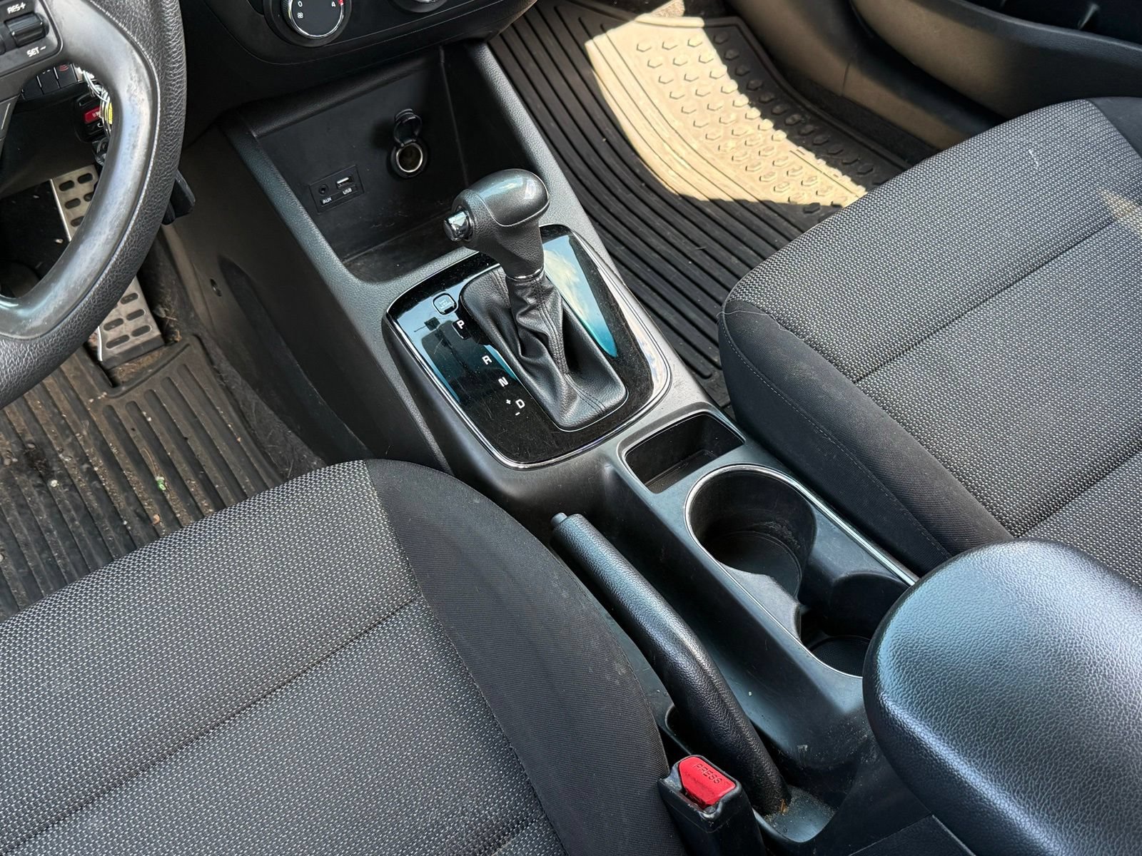 Used 2018 Kia Forte LX w/ LX Rear Camera Package FWD image 17