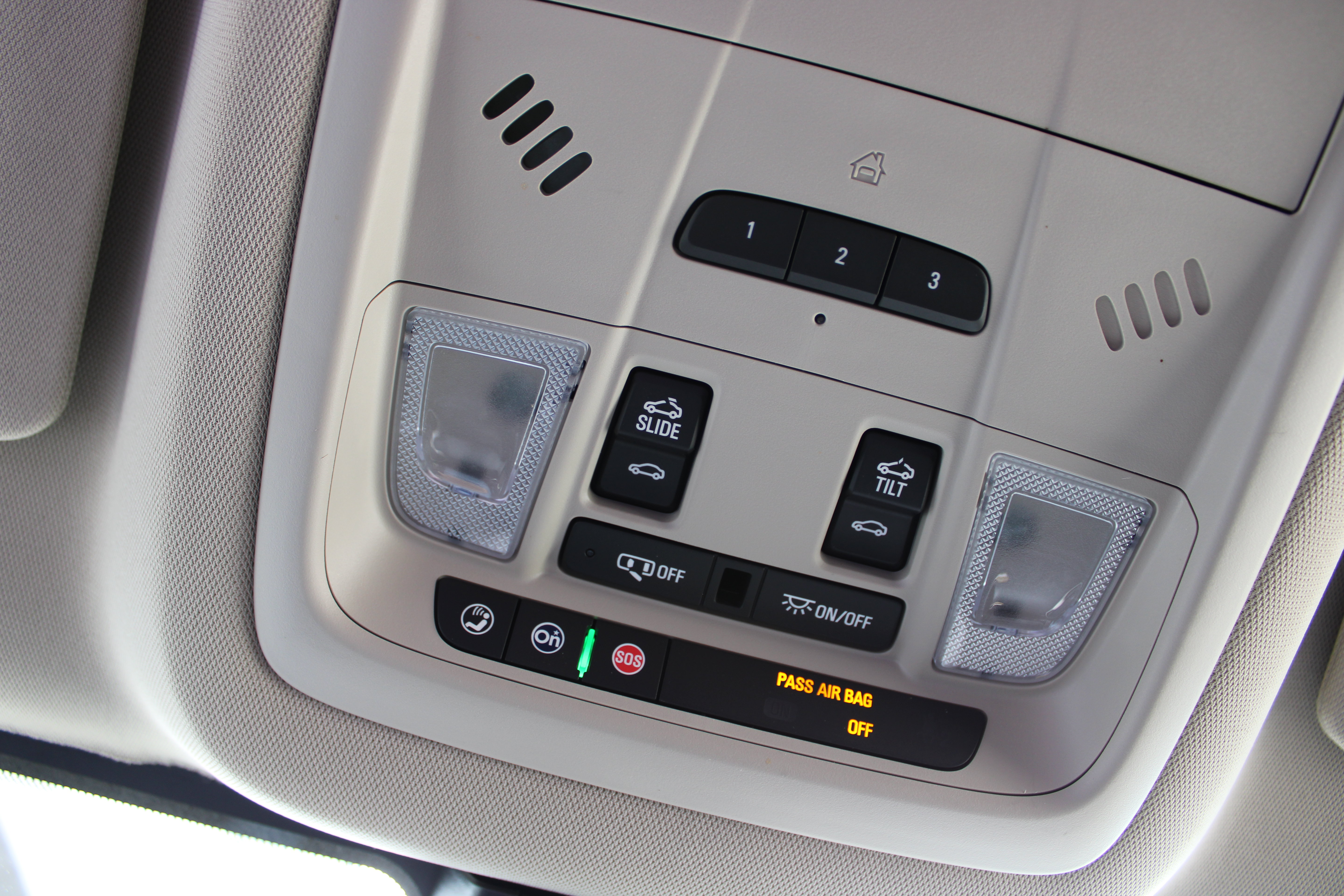 Used 2019 GMC Acadia Denali w/ Technology Package FWD image 27