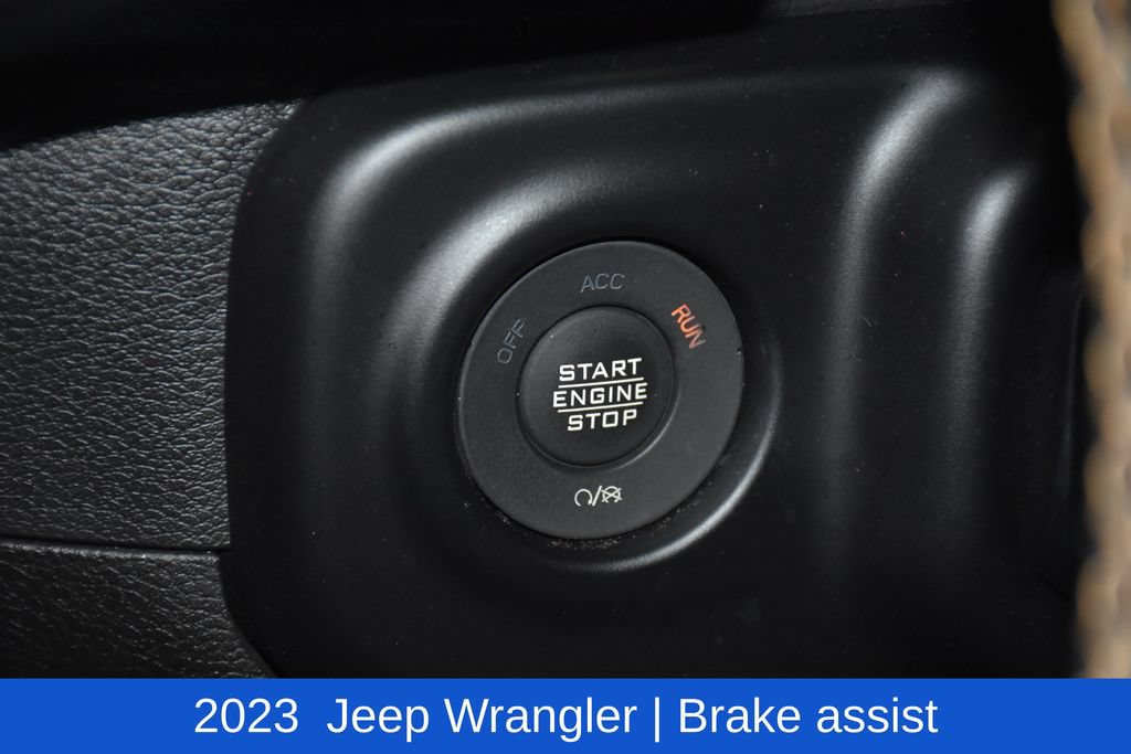 Used 2023 Jeep Wrangler Unlimited Sahara AWD/4WD image 18