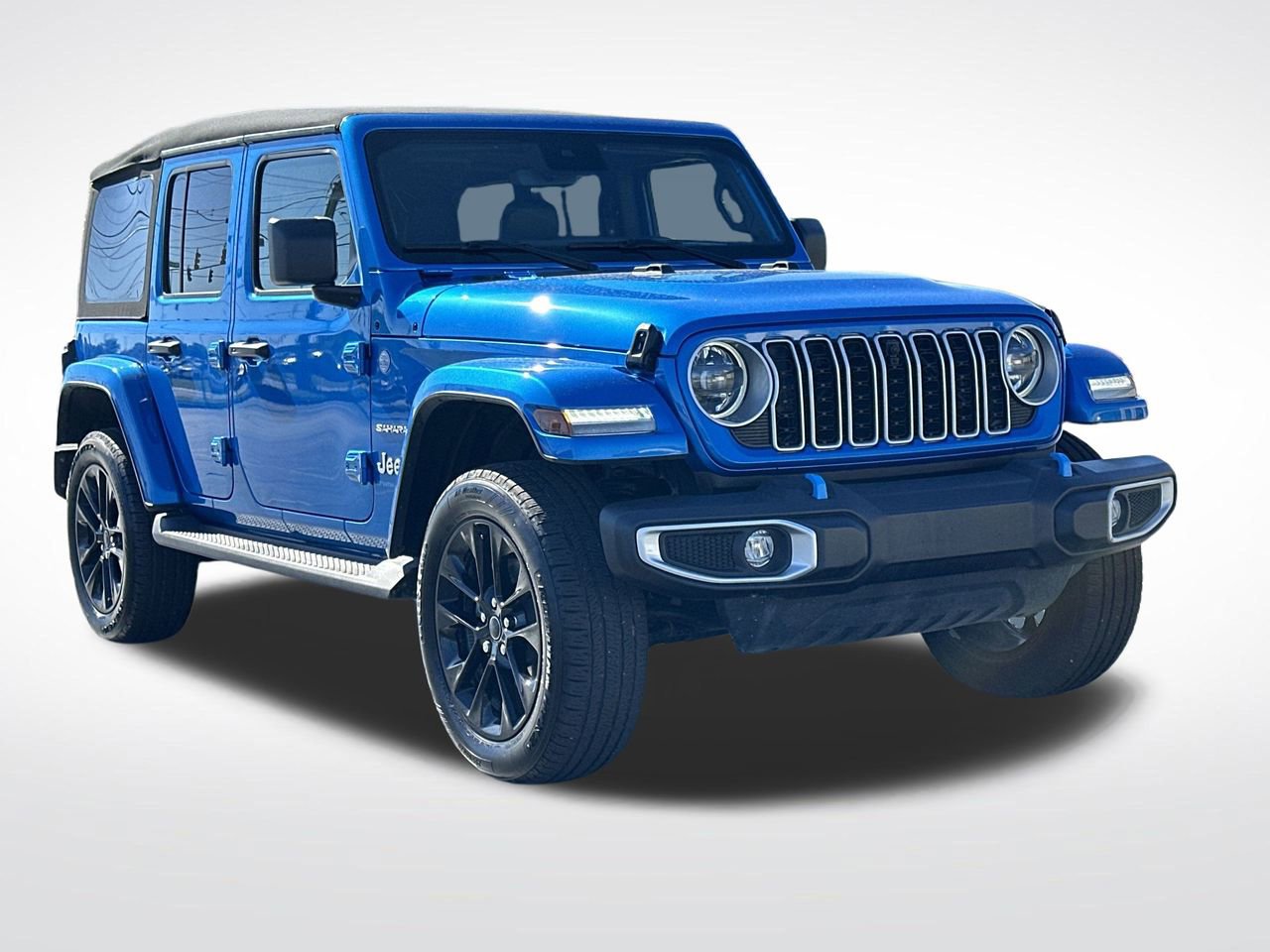 Used 2024 Jeep Wrangler Unlimited Sahara w/ Technology Group image 34